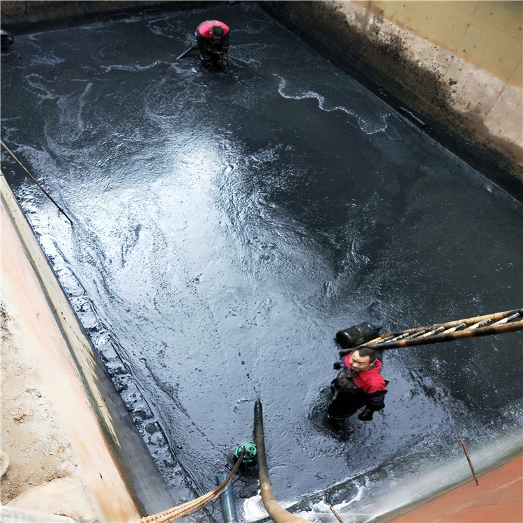 龙马潭废水池清理
