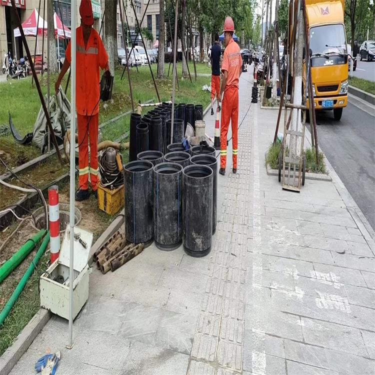 龙马潭管道短管置换修复
